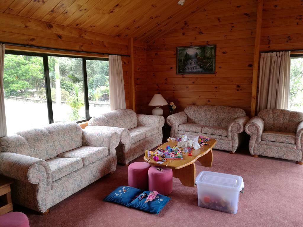 Beaver Farm House Bombay Екстериор снимка