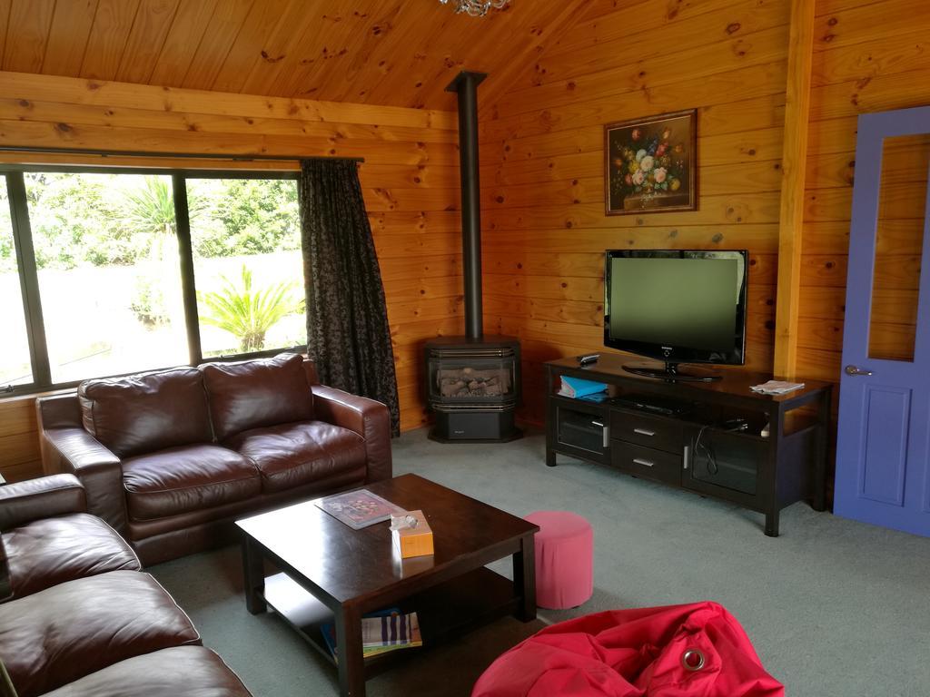 Beaver Farm House Bombay Екстериор снимка