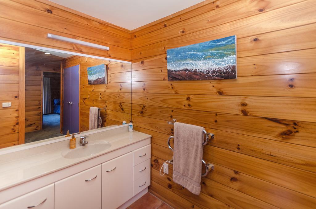 Beaver Farm House Bombay Екстериор снимка